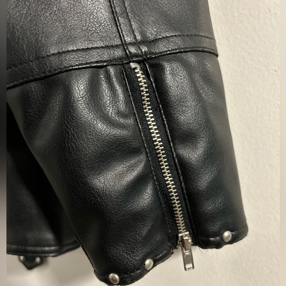 Girl’s size 7/8 Harley Davidson Jacket - Picture 6 of 7